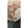 Image 4 : BRAZILIAN AGATE STONE AND LARGE HIMALAYAN SALT LAMP