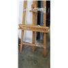 Image 2 : WOODEN OPUS EASEL