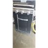Image 2 : CUISINART NATURAL GAS BBQ WITH COVER, WORKING WITH CONNECTION HOSE