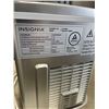 Image 6 : AS NEW INSIGNIA 26LB PORTABLE ICE MAKER - TESTED WORKING, RETAIL $199