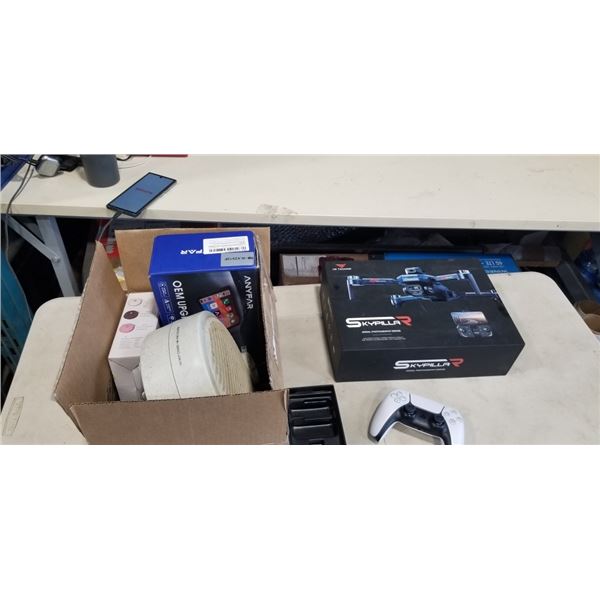 TRAY OF ELECTRONICS INCLUDING SKYPILLAR DRONE, ANDROID PHONE, ANYFAR OEM UPGRADE KIT, SMART LIFE INT
