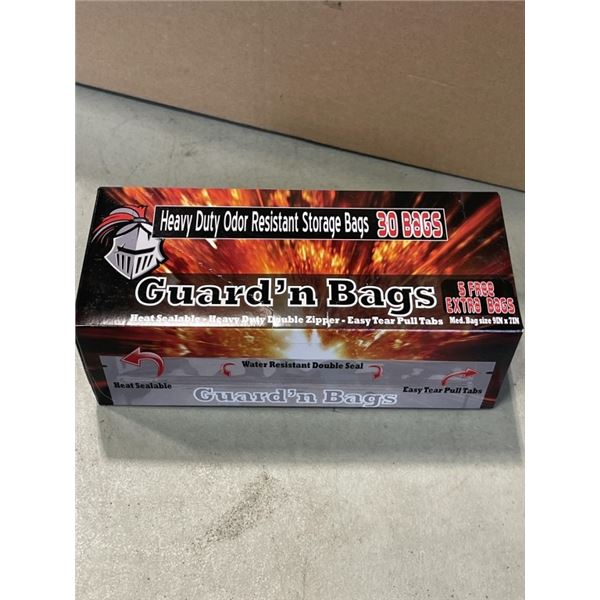 18 BOXES GUARD'N BAG MEDIUM ZIPLOCK BAGS. 30 PER BOX