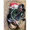 Image 3 : BASKET AND BOX OF FLIGHT AND NAUTICAL PARAPHERNALIA