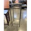 Image 3 : METAL AND WOOD PLANTSTANDS