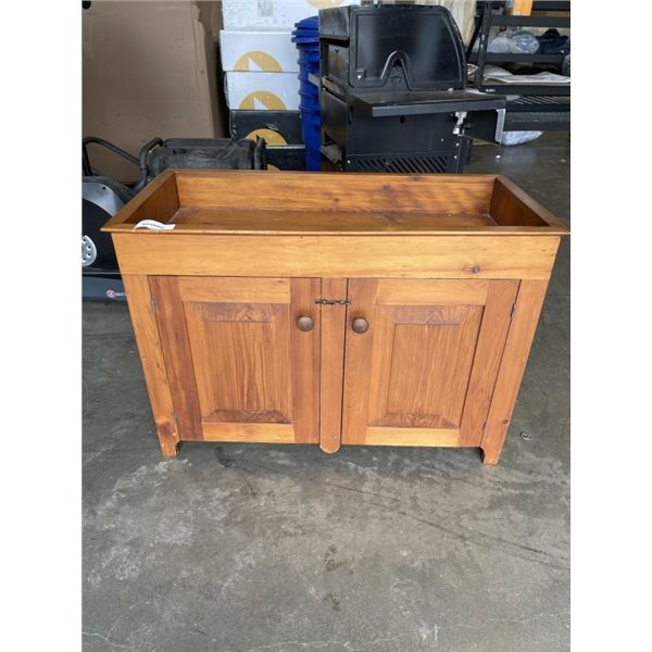 VINTAGE PINE DRY SINK