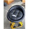 Image 3 : AS NEW DEWALT ROLLING SHOP STOOL WITH STATIONARY FEET