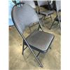 Image 3 : 4 NEW FOLDING GRAY CHAIRS