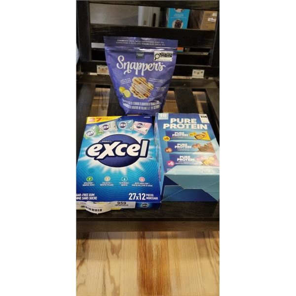 SEALED SNAPPERS BLUEERRY LEMON CLUSTERS, CASE OF PROTEIN BARS AND VALUE PACK OF GUM - COULD BE MISSI