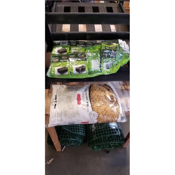 LARGE SEALED BAG ELBOW MACORONI AND PACK OF INDIVIDUAL SEAWEED SNACKS