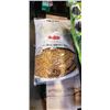 Image 2 : LARGE SEALED BAG ELBOW MACORONI AND PACK OF INDIVIDUAL SEAWEED SNACKS
