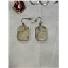 Image 2 : 4 PAIRS OF DANGLE EARRINGS, 2 HAVE NATURAL STONES