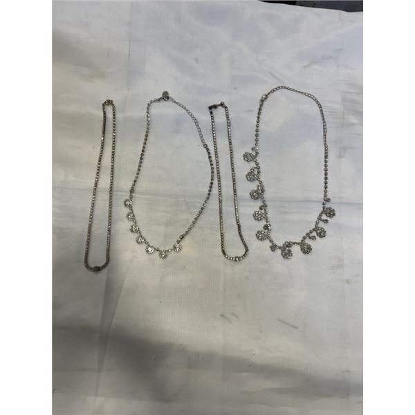 4 RHINESTONES NECKLACES