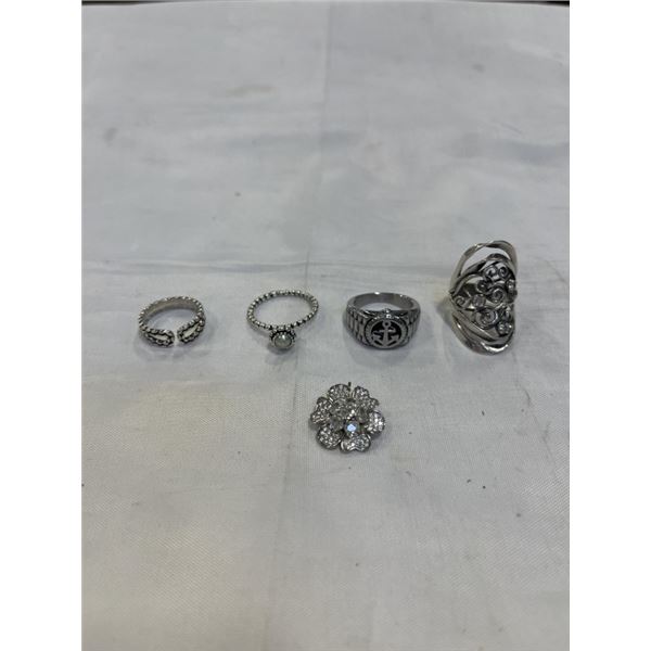 4 STERLING SILVER 925 RINGS AND PENDANT