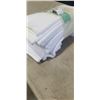 Image 3 : NEW GRANDEUR HOSPITALITY 24 WHITE WASHCLOTHES. 13" X 13"