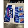 Image 1 : SPONGE 250 NAPKINS AND 3 PACK ZIPLOC MEDIUM SIZE FREEZER BAGS