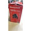 Image 4 : HONEYWELL 8" SUPER TECH FAN - TESTED WORKING
