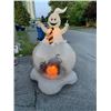 Image 1 : HALLOWEEN GHOST DOME INFLATABLE WITH BLOWER