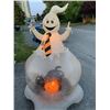 Image 2 : HALLOWEEN GHOST DOME INFLATABLE WITH BLOWER