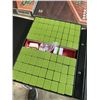 Image 3 : YELLOW MOUNTAIN CHINESE MAHJONG SET IN SOFT CASE AND 2 CHINESE CHECKERS SETS