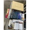 Image 1 : TRAY OF PHOTO PAPER AND INK CARTRIDGES