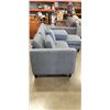 Image 3 : URBAN BARN SECTIONAL SOFA, IN VERY GOOD CLEAN CONDITION