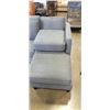 Image 4 : URBAN BARN SECTIONAL SOFA, IN VERY GOOD CLEAN CONDITION