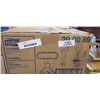Image 2 : NEW CASE OF TORK HAND TOWEL ROLL, 1 PLY 6 ROLLS