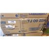 Image 2 : NEW CASE OF TORK JUMBO TOILET PAPER ROLLS, 2 PLY, 12 ROLLS PER CASE