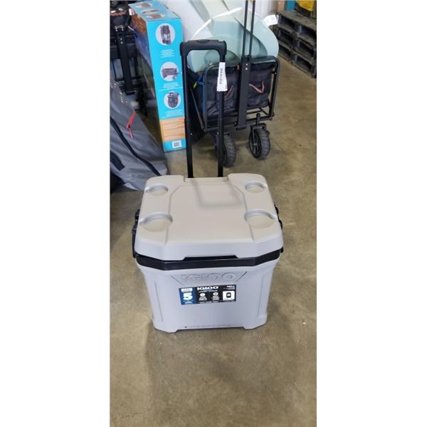 NEW IGLOO MAXCOLD 58 LITRE FILLY INSULATED COOLER WITH WHEELS