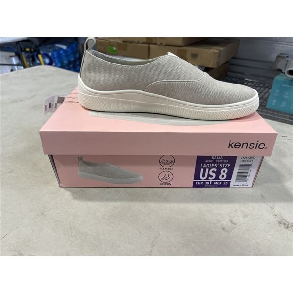 KENSIE WOMANS BEIGE SHOES. SIZE 8 US WOMANS