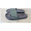 Image 2 : NEW PAIR OF BODY GLOVE UNISEX COMFORT SLIDES. SIZE 9 US