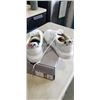 Image 3 : AS NEW TED BAKER WOMANS WHITE SHOES. SIZE 9 US