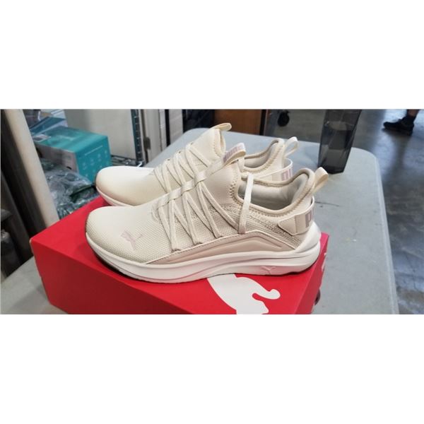 NEW PUMA BEIGE WOMANS RUNNING SHOE. SIZE 9 US WOMANS