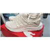 Image 2 : NEW PUMA BEIGE WOMANS RUNNING SHOE. SIZE 9 US WOMANS