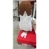 Image 3 : NEW PUMA BEIGE WOMANS RUNNING SHOE. SIZE 9 US WOMANS
