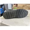 Image 5 : STEVE MADDEN BLACK MENS SHOES, SIZE 11 US, AND BLACK CROCS SIZE US 10