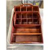 Image 1 : VINTAGE KNICK KNACK SHELF