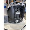Image 4 : TOSHIBA VHS PLAYER WORKING AND 2 SLICE TOASTER