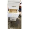 Image 3 : VINTAGE 6 DRAWER TALL DRESSER