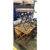 Image 1 : 2 FOLDING RATTAN TABLES