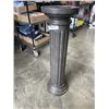 Image 1 : GRANITE 3 PIECE PEDESTAL