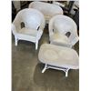 Image 4 : 4 PIECE WICKER PATIO SET - LOVE SEAT, 2 CHAIRS, AND COFFEE TABLE