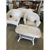 Image 5 : 4 PIECE WICKER PATIO SET - LOVE SEAT, 2 CHAIRS, AND COFFEE TABLE