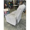 Image 3 : GREY CHAIR W/ CUP HOLDERS