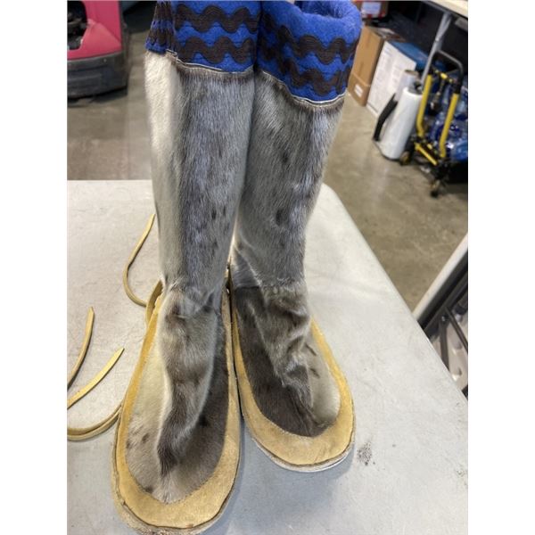 REAL LEATHER  / SEAL SKIN MOCCASSINS, GOOD CONDITION, APPROX SIZE 10-11
