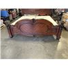 Image 7 : KING SIZE BEDFRAME W/ SPLIT BOX SPRING