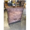 Image 4 : PAIR OF 3 DRAWER NIGHT STANDS