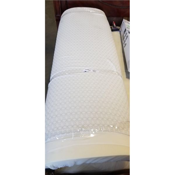 QUEENSIZE NOVA FORM MATTRESS TOPPER