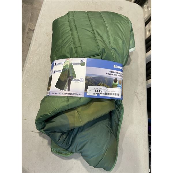 NEW BELOW ZERO WEARABLE OUTDOOR BLANKET