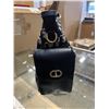 Image 2 : UNAUTHENTIC DIOR PURSE